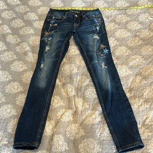 Grace in LA Distressed Skinny Jeans